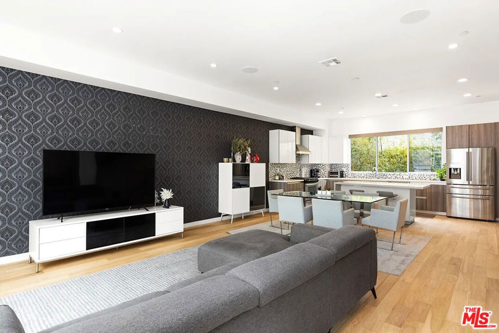 6728 W Hepburn Way, Los Angeles, CA 90038 — exterior