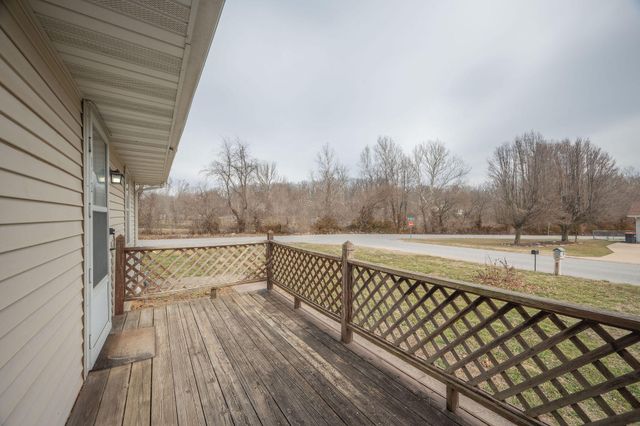 112 Amber Street, Cassville, MO 65625