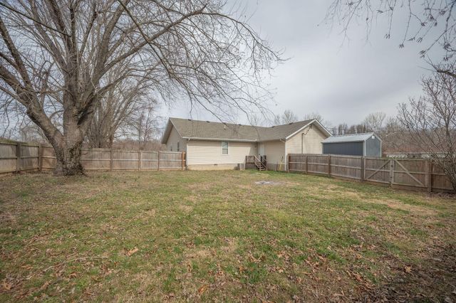 112 Amber Street, Cassville, MO 65625