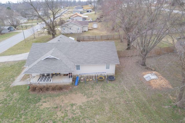 112 Amber Street, Cassville, MO 65625