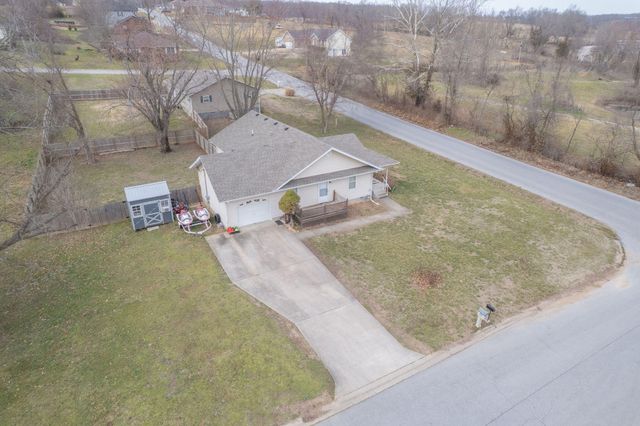 112 Amber Street, Cassville, MO 65625