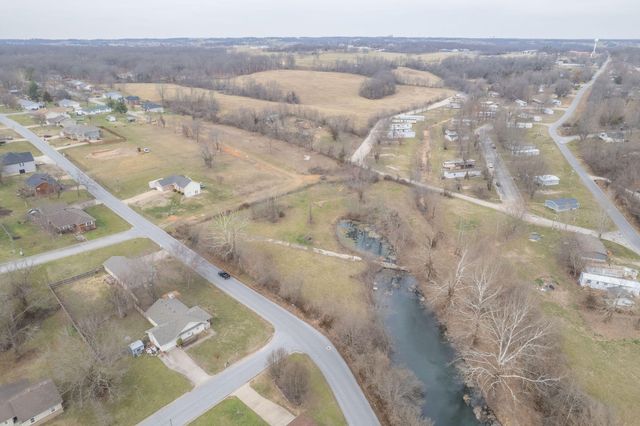 112 Amber Street, Cassville, MO 65625