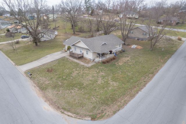 112 Amber Street, Cassville, MO 65625