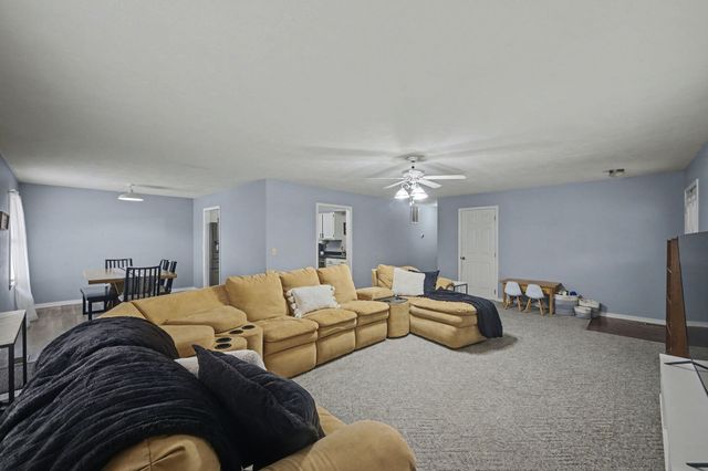 112 Amber Street, Cassville, MO 65625