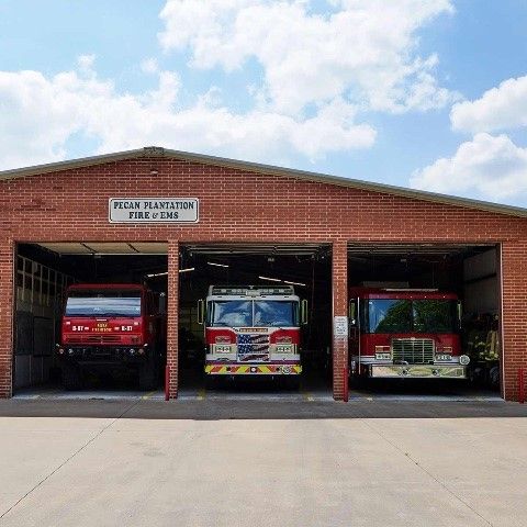 3140 E Landings S, Granbury, TX 76049