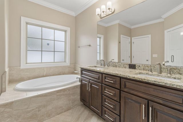 8238 Knotting Wood Way, Chattanooga, TN 37421