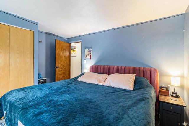 52235 Helmen Avenue, South Bend, IN 46637