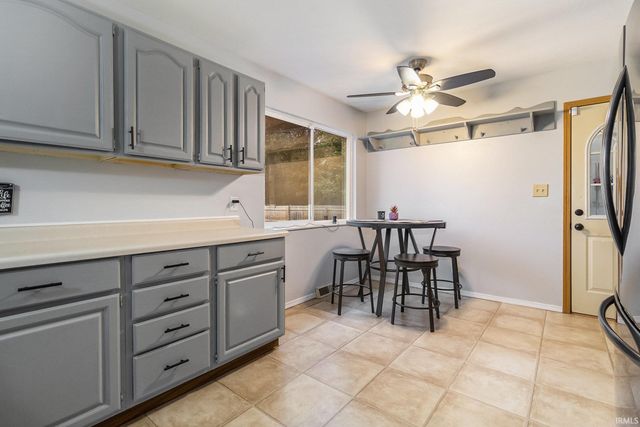 52235 Helmen Avenue, South Bend, IN 46637