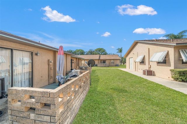 7110 BARCLAY AVENUE B, Spring Hill, FL 34609