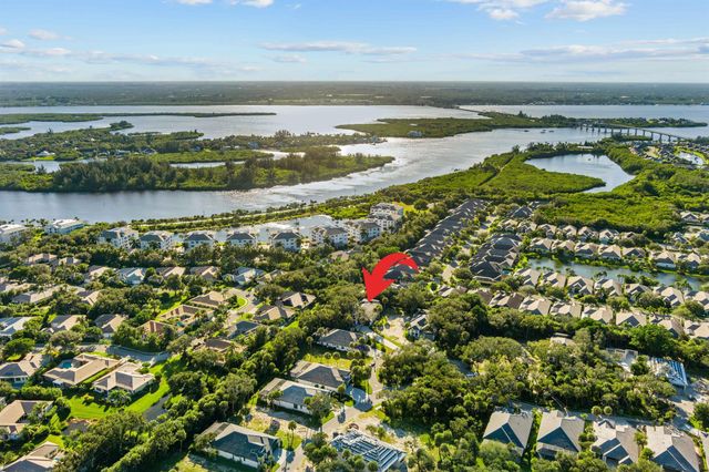 9193 Seaglass Court, Vero Beach, FL 32963