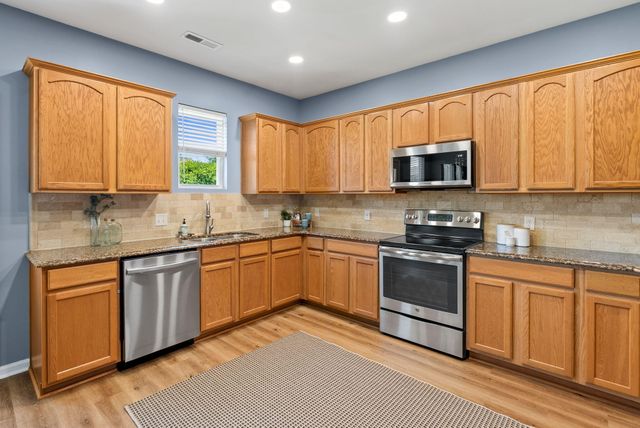 303 Clayburne Drive, Goose Creek, SC 29445