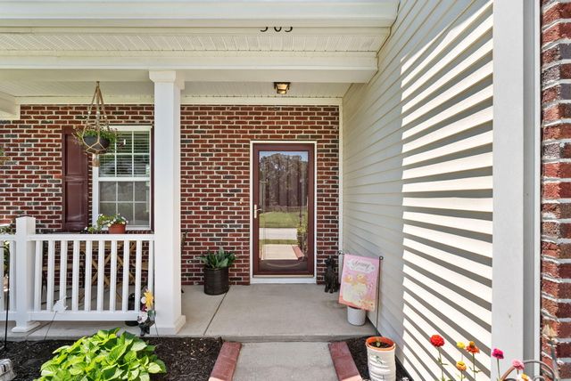 303 Clayburne Drive, Goose Creek, SC 29445