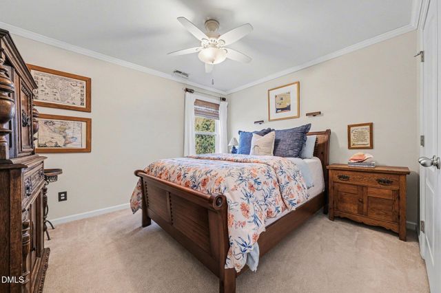 113 W Hatterleigh Avenue, Hillsborough, NC 27278