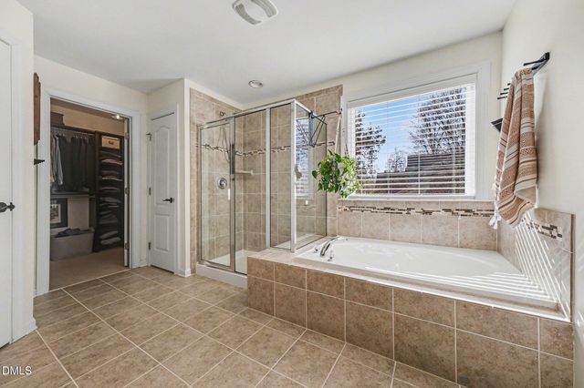 113 W Hatterleigh Avenue, Hillsborough, NC 27278