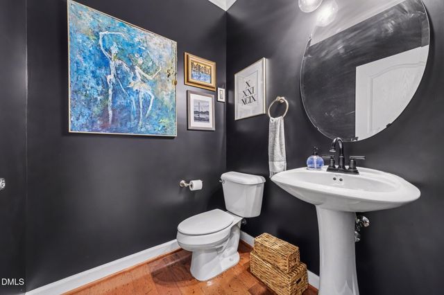 113 W Hatterleigh Avenue, Hillsborough, NC 27278