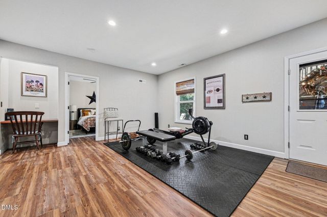 113 W Hatterleigh Avenue, Hillsborough, NC 27278