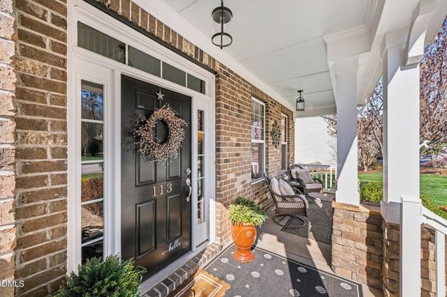 113 W Hatterleigh Avenue, Hillsborough, NC 27278