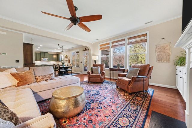 113 W Hatterleigh Avenue, Hillsborough, NC 27278