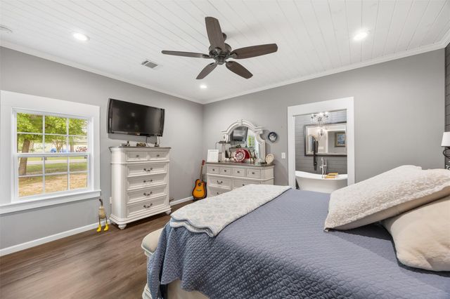 30902 Kate Drive, Magnolia, TX 77355