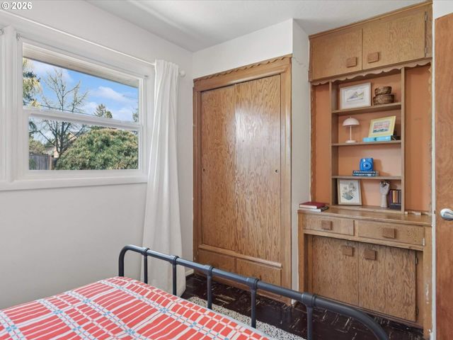 6030 Se 80TH Ave, Portland, OR 97206