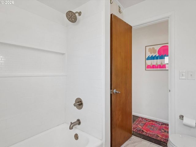 6030 Se 80TH Ave, Portland, OR 97206