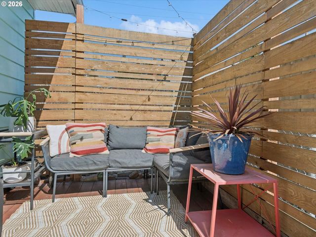 6030 Se 80TH Ave, Portland, OR 97206