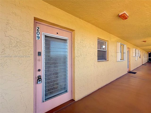 6750 Royal Palm Blvd 209E, Margate, FL 33063