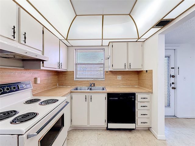 6750 Royal Palm Blvd 209E, Margate, FL 33063