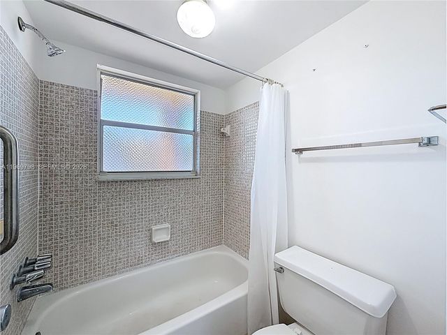 6750 Royal Palm Blvd 209E, Margate, FL 33063