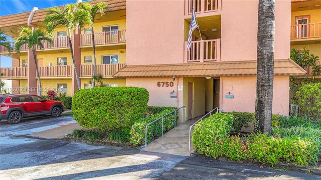 6750 Royal Palm Blvd 209E, Margate, FL 33063