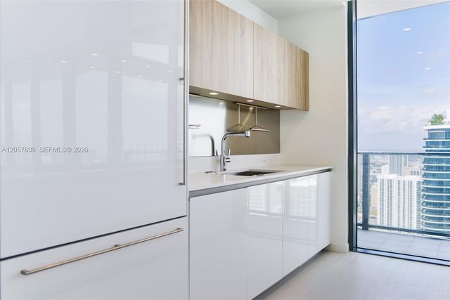1000 Brickell Plaza PH5907, Miami, FL 33131