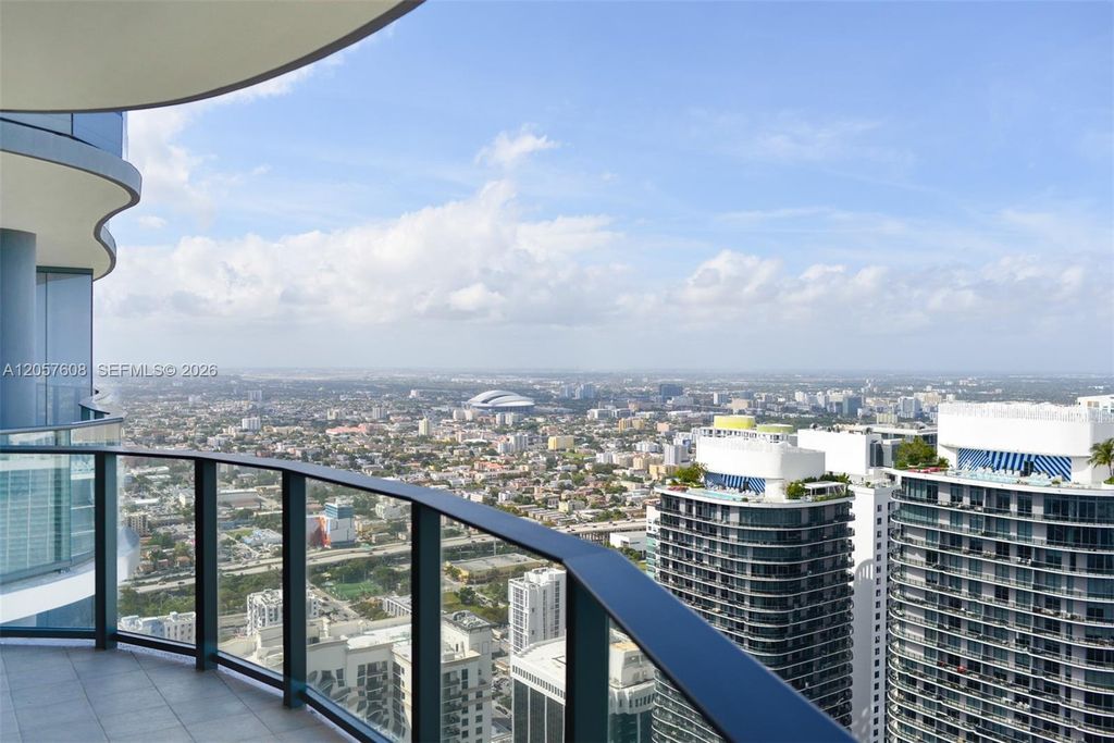 1000 Brickell Plaza PH5907, Miami, FL 33131