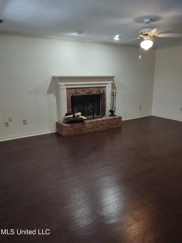 336 Pebble Creek Drive, Madison, MS 39110