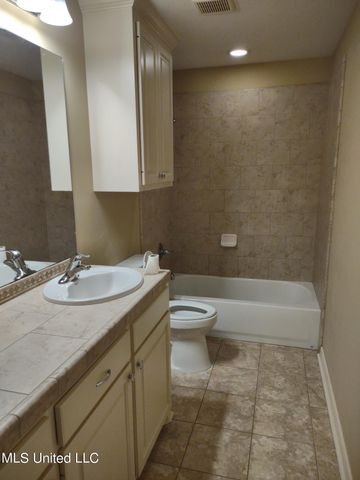 336 Pebble Creek Drive, Madison, MS 39110
