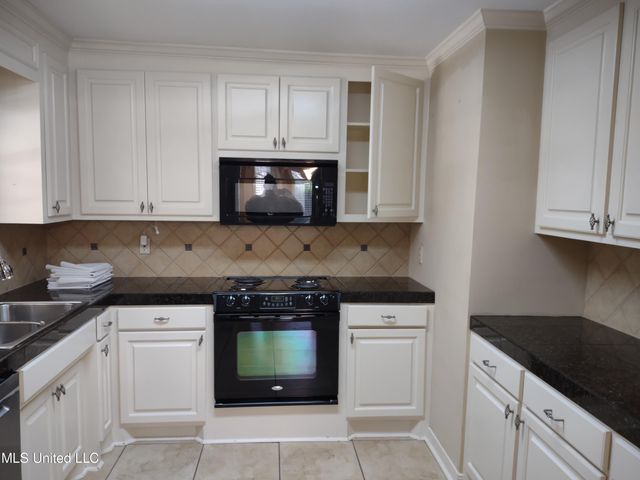 336 Pebble Creek Drive, Madison, MS 39110