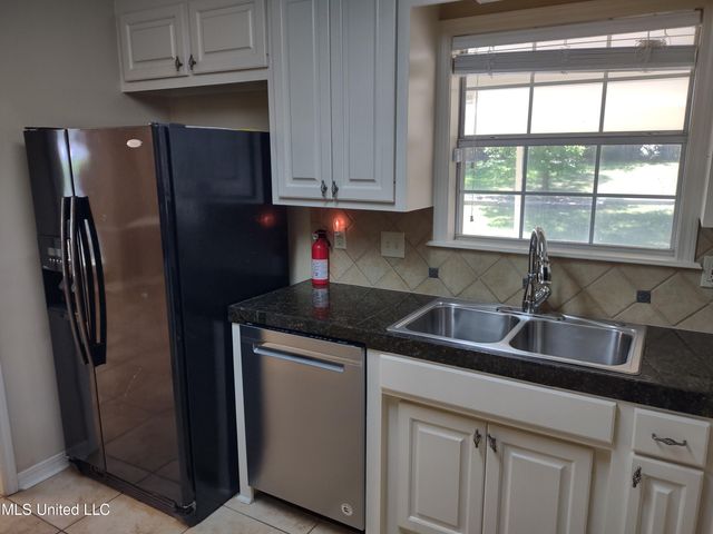 336 Pebble Creek Drive, Madison, MS 39110