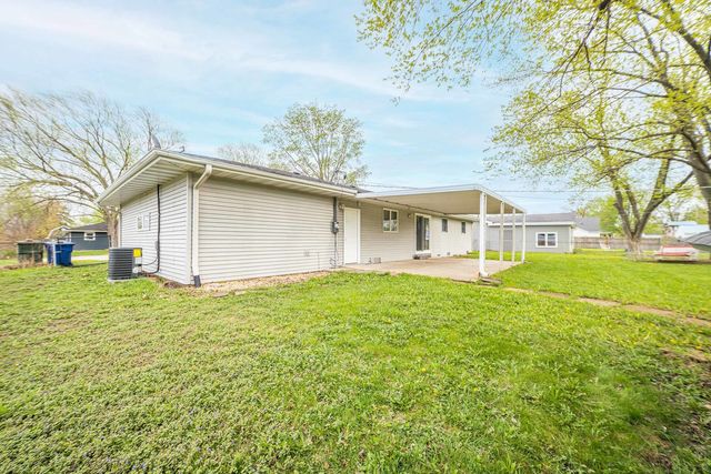 307 Illini Drive, Minooka, IL 60447
