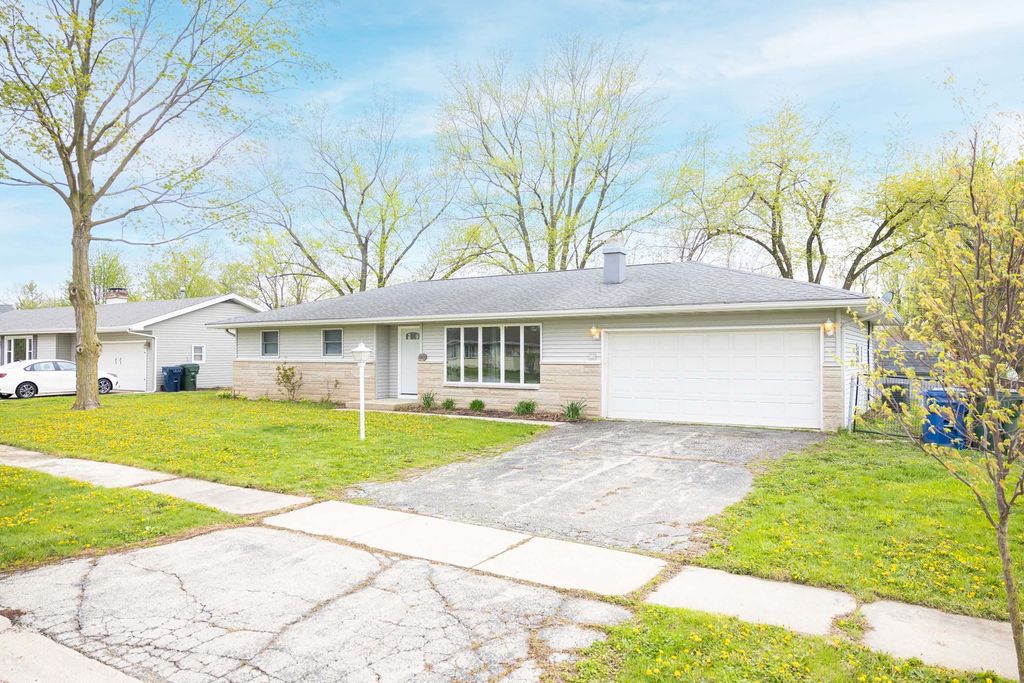 307 Illini Drive, Minooka, IL 60447