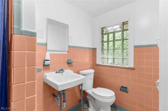 2311 Coronado Avenue, Youngstown, OH 44504