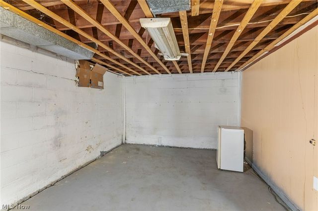 2311 Coronado Avenue, Youngstown, OH 44504
