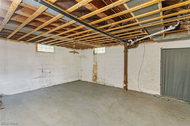 2311 Coronado Avenue, Youngstown, OH 44504