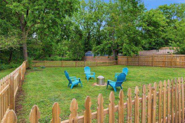 1216 Preston Dr, Nashville, TN 37206