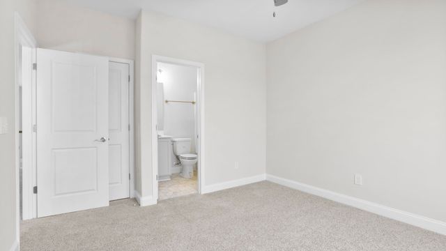 1516 Delhaven Court, Campobello, SC 29322