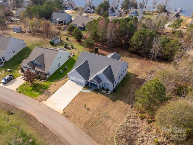 11228 Island View Lane, Lancaster, SC 29720