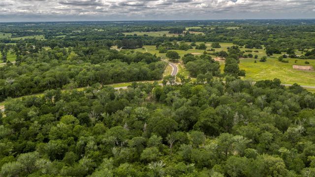 2-23 Millwood Trail, Brenham, TX 77833