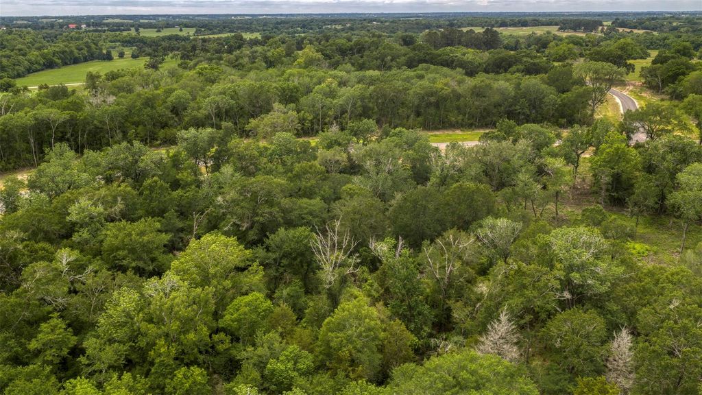 2-23 Millwood Trail, Brenham, TX 77833