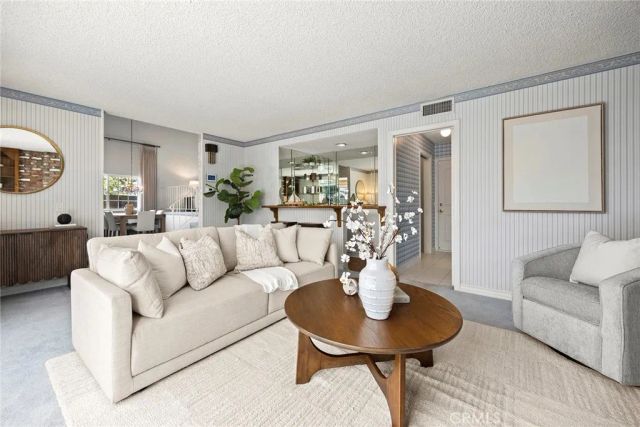 11335 Culebra, Cypress, CA 90630