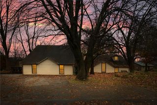 8009 State RT YY Highway, Peculiar, MO 64078