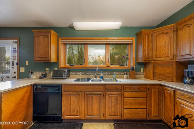 11441 Dave Lane, Anchorage, AK 99515