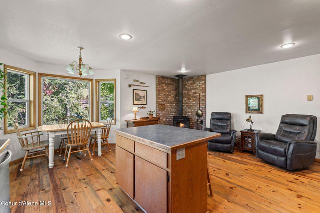 723 Trout Creek RD, Sandpoint, ID 83864